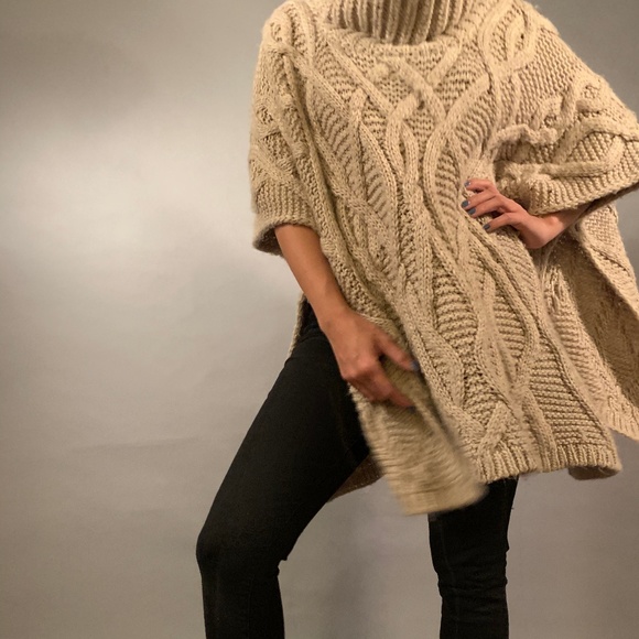 Zara Loose Cable Knit Poncho Style Sweater - Picture 3 of 3